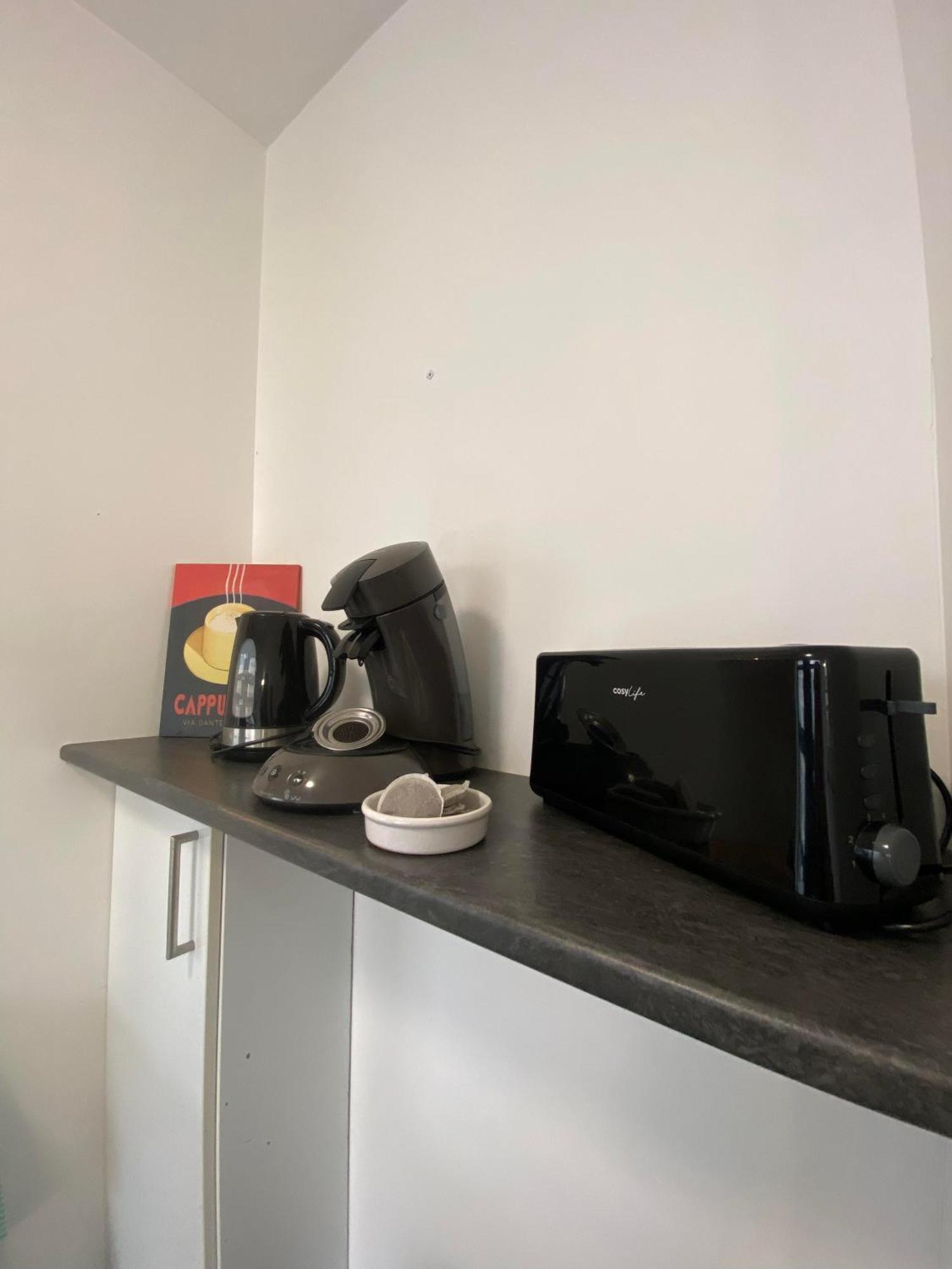 Le Carnot Appartement Avec 2 Chambres Separes Et Parking Privatif Et Securise Arras Ngoại thất bức ảnh