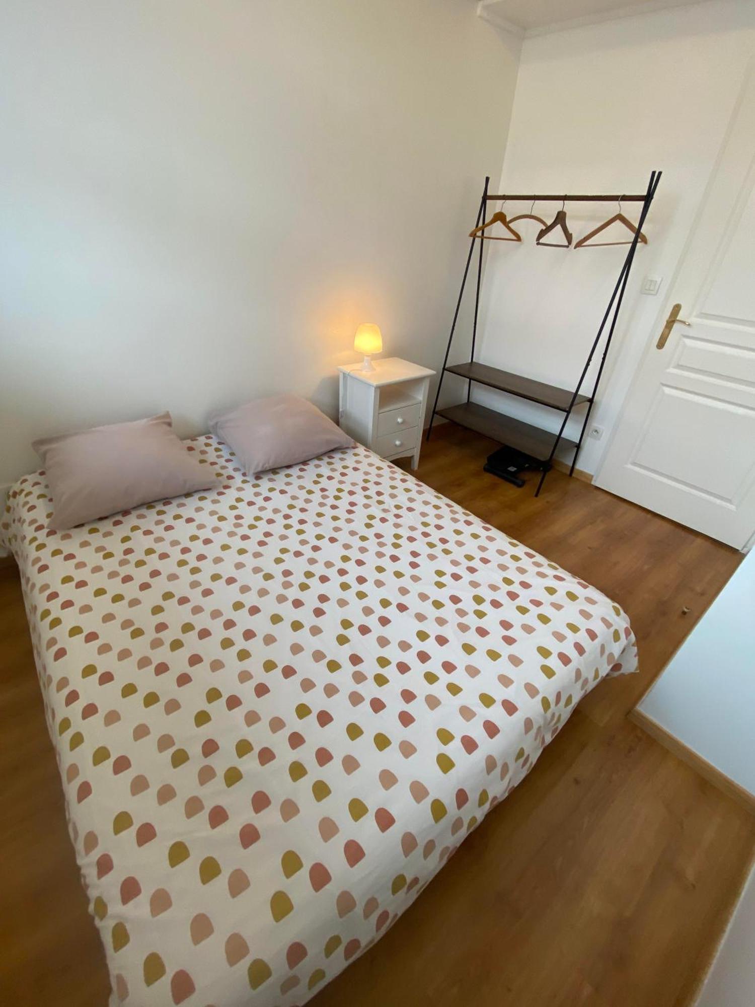 Le Carnot Appartement Avec 2 Chambres Separes Et Parking Privatif Et Securise Arras Ngoại thất bức ảnh
